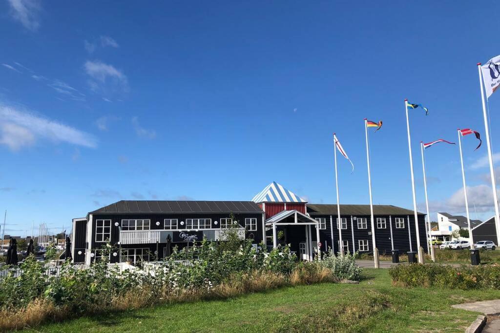 Hyggelig Sommerhus Oer Maritime Ferieby Ебелтофт Екстериор снимка